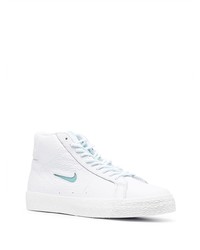 Baskets montantes en cuir blanches Nike