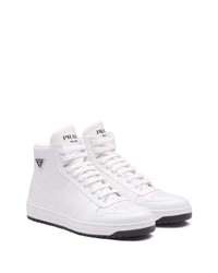 Baskets montantes en cuir blanches Prada