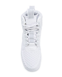 Baskets montantes en cuir blanches Nike