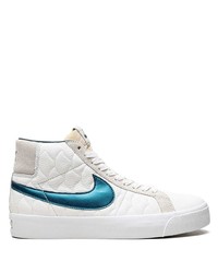 Baskets montantes en cuir blanches Nike