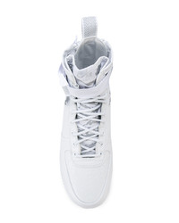 Baskets montantes en cuir blanches Nike