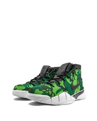 Baskets montantes en cuir camouflage vertes Nike