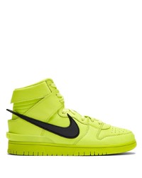 Baskets montantes en cuir chartreuses Nike