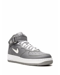 Baskets montantes en cuir gris foncé Nike