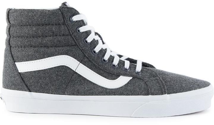 vans gris foncé