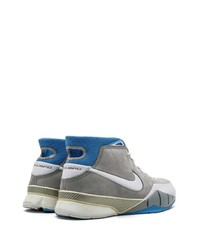 Baskets montantes en cuir grises Nike
