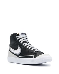 Baskets montantes en cuir noires et blanches Nike