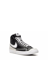 Baskets montantes en cuir noires et blanches Nike