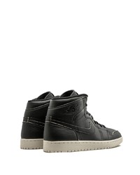 Baskets montantes en cuir noires Jordan