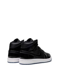 Baskets montantes en cuir noires Jordan