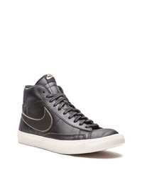 Baskets montantes en cuir noires Nike