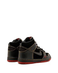 Baskets montantes en cuir noires Nike