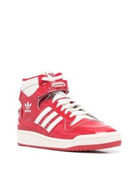 Baskets montantes en cuir rouge et blanc adidas