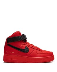 Baskets montantes en cuir rouge et noir Nike