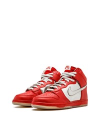 Baskets montantes en cuir rouges Nike