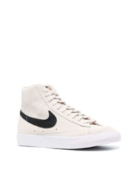 Baskets montantes en daim beiges Nike