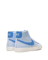 Baskets montantes en daim bleu clair Nike