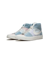 Baskets montantes en daim bleu clair Nike