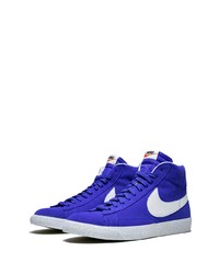 Baskets montantes en daim bleu marine et blanc Nike