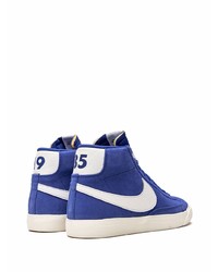 Baskets montantes en daim bleu marine et blanc Nike