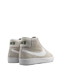 Baskets montantes en daim grises Nike