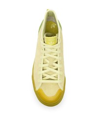 Baskets montantes en daim jaunes adidas