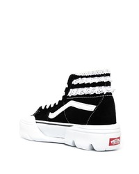 Baskets montantes en daim noires et blanches Vans