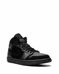 Baskets montantes en daim noires Jordan