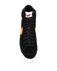 Baskets montantes en daim noires Nike