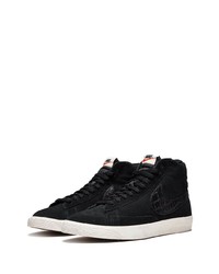 Baskets montantes en daim noires Nike