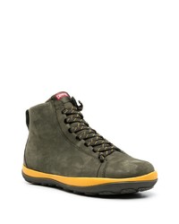 Baskets montantes en daim olive Camper