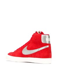 Baskets montantes en daim rouges Nike