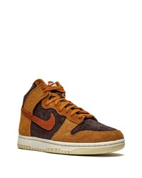 Baskets montantes en daim tabac Nike