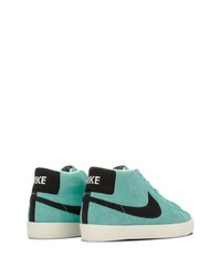 Baskets montantes en daim vert menthe Nike