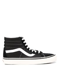 Baskets montantes en toile noires et blanches Vans