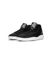 Baskets montantes noires et blanches Jordan