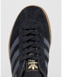 Baskets noires adidas