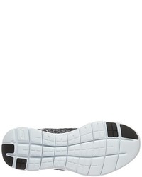 Baskets noires Skechers (SKEES)