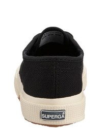 Baskets noires Superga