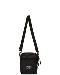 Besace en toile brodée noire Eastpak