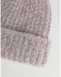Bonnet duveteux en tricot violet clair Asos