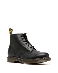 Bottes de loisirs en cuir noires Dr. Martens