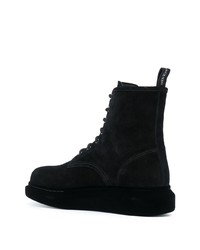 Bottes de loisirs en daim noires Alexander McQueen