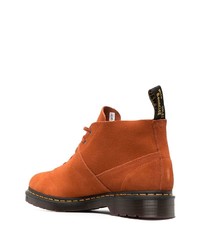 Bottes de loisirs en daim orange Dr. Martens