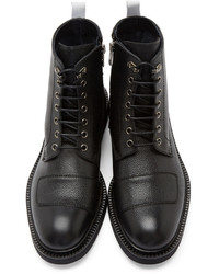 Bottes en cuir noires McQ