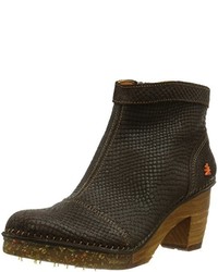 Bottes marron foncé Art