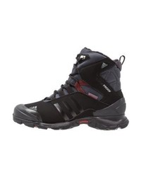 Bottes noires adidas