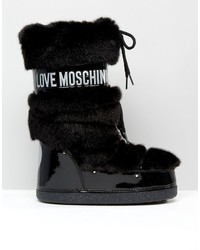 Bottes noires Love Moschino