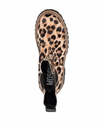 Bottines chelsea en daim marron clair Moschino