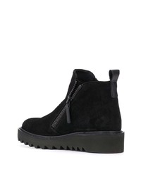 Bottines chelsea en daim noires Giuseppe Zanotti